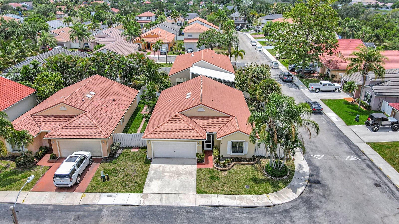 16590 NW 9th Street, Pembroke Pines, FL 33028 photo 2