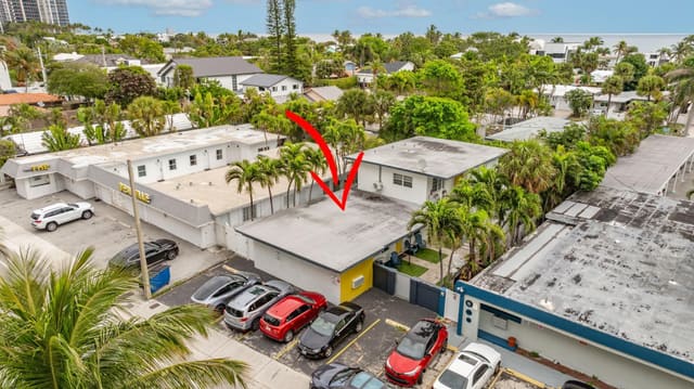 2904 N Ocean Boulevard, sold in Lauderdale Beach 4-2 B, Fort Lauderdale, FL