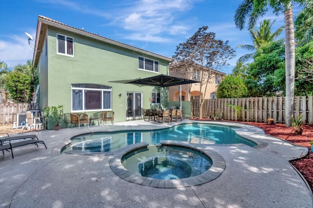 6649 Lurais Drive, Lake Worth, FL 33463