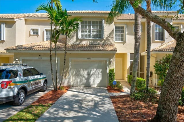 9873 Lago Drive, Boynton Beach, FL 33472