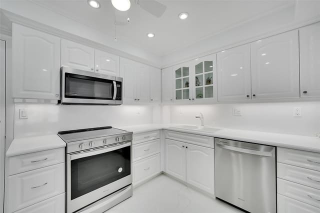 3750 Galt Ocean Drive 309, sold in Regency South, Fort Lauderdale, FL