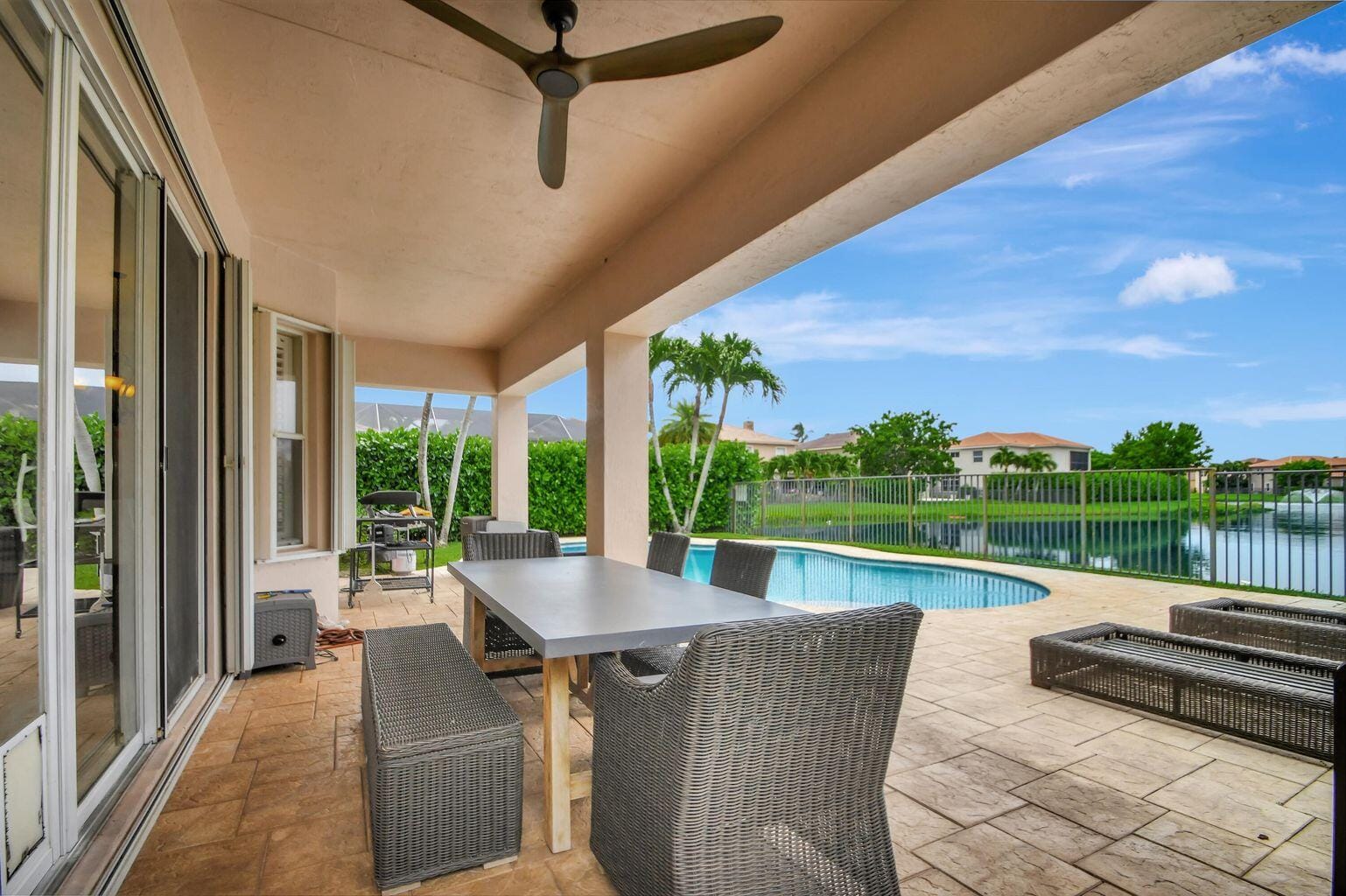 8679 Cobblestone Point Circle, Boynton Beach, FL 33472 photo 2