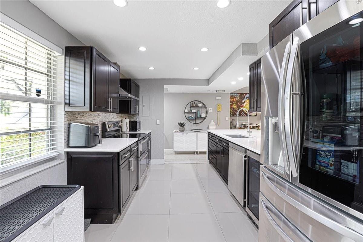 4261 W Palm Aire Drive 107 — photo 7