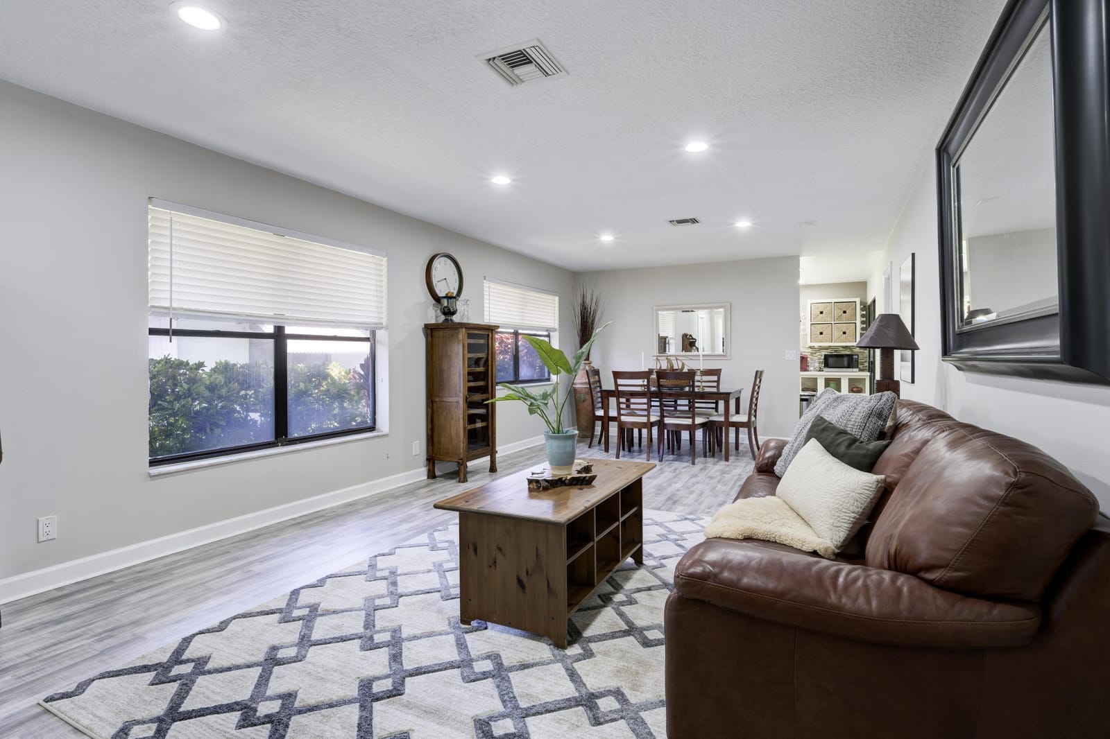 1731 Palmland Drive — photo 4