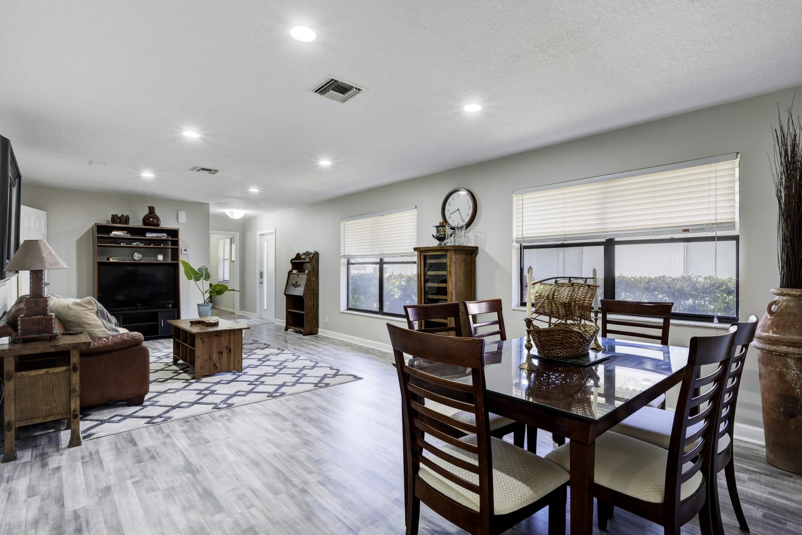1731 Palmland Drive — photo 5