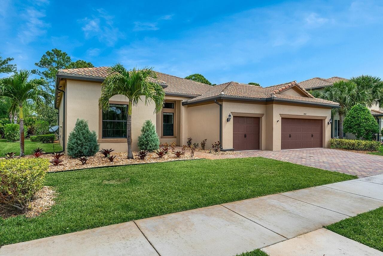 4909 SW Gossamer Circle, Palm City, FL 34990 photo 3
