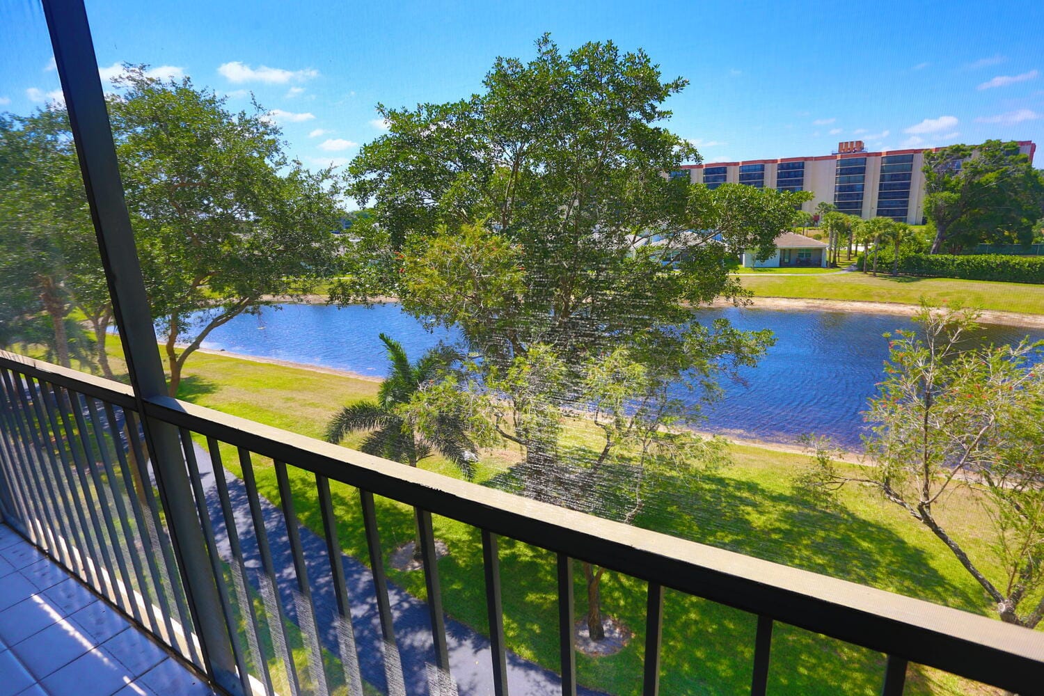 7290 Kinghurst Drive 407, Delray Beach, FL 33446