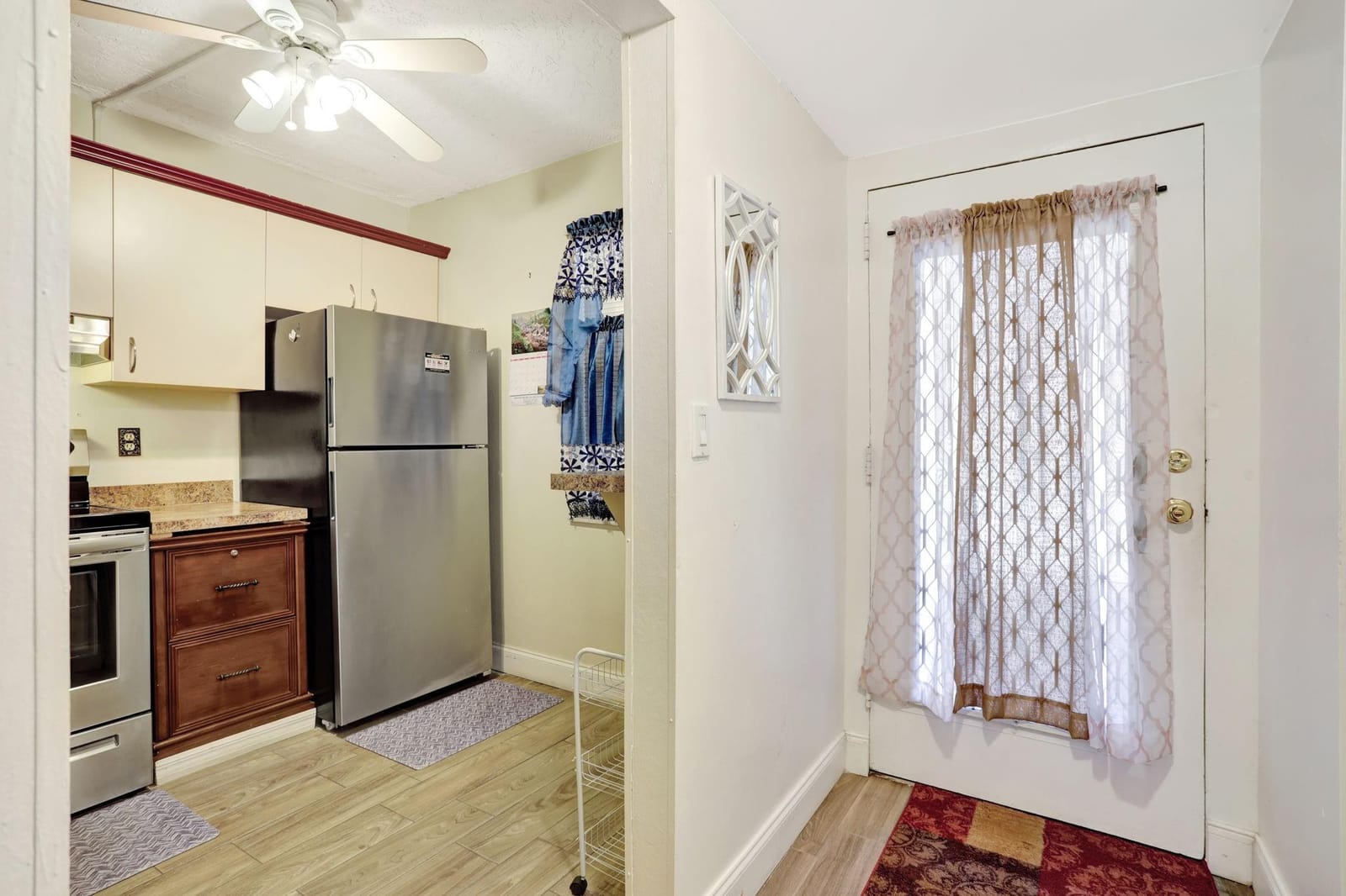 2801 Somerset Drive 112 — photo 2