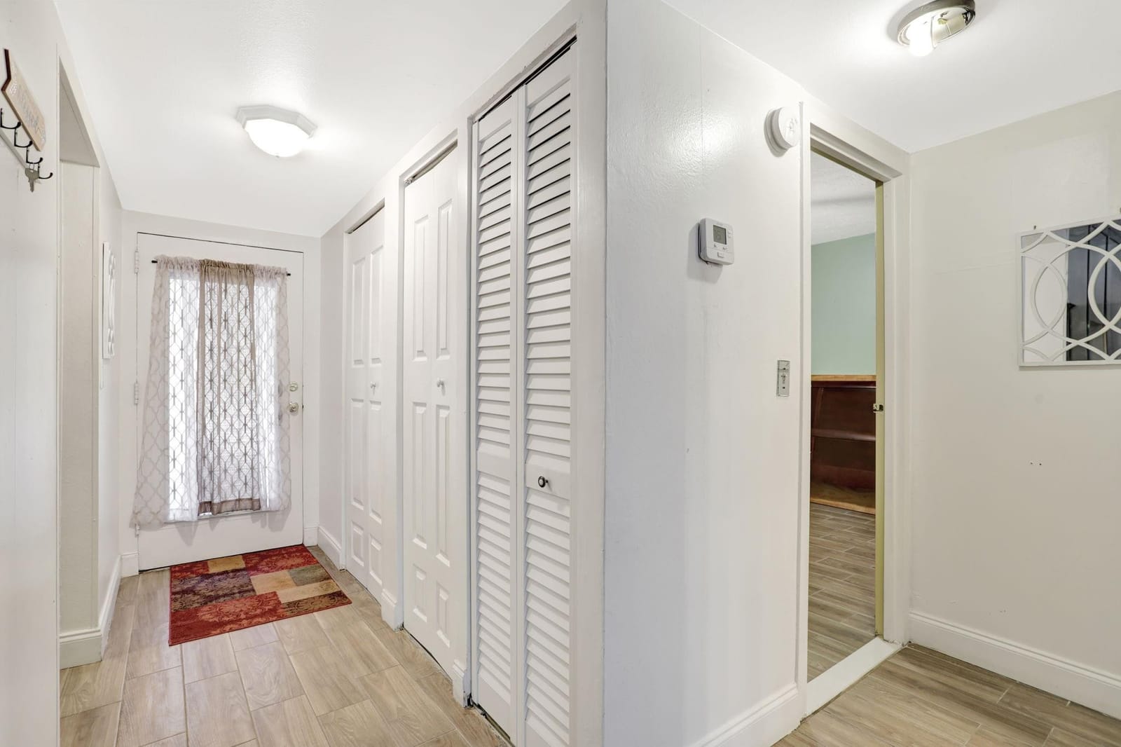 2801 Somerset Drive 112 — photo 5