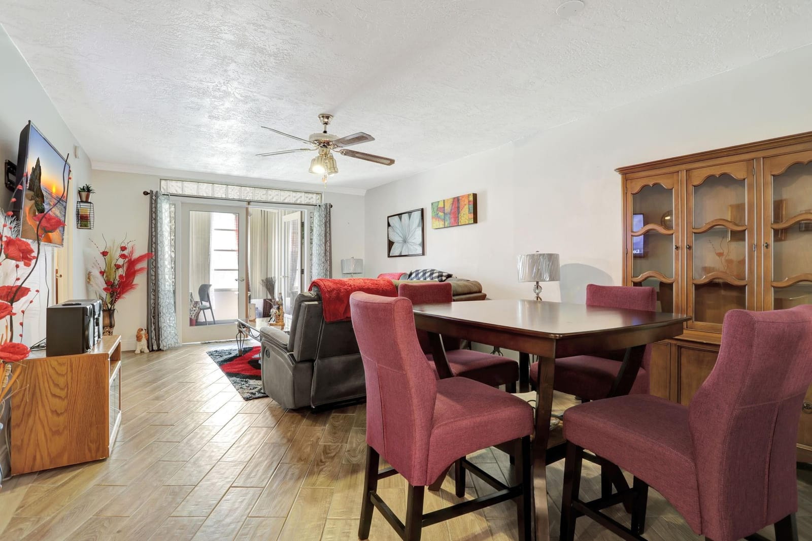 2801 Somerset Drive 112 — photo 9