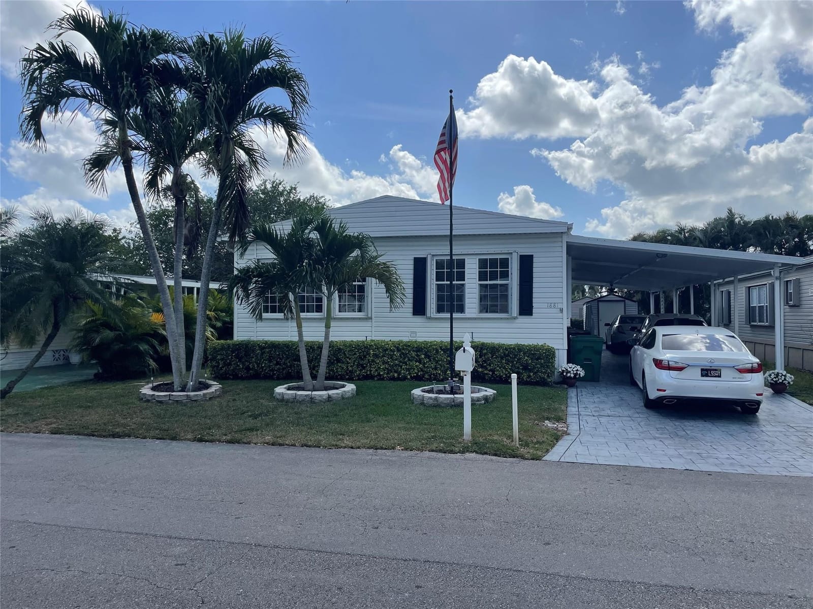 1881 SW 83rd Avenue, Davie, FL 33324