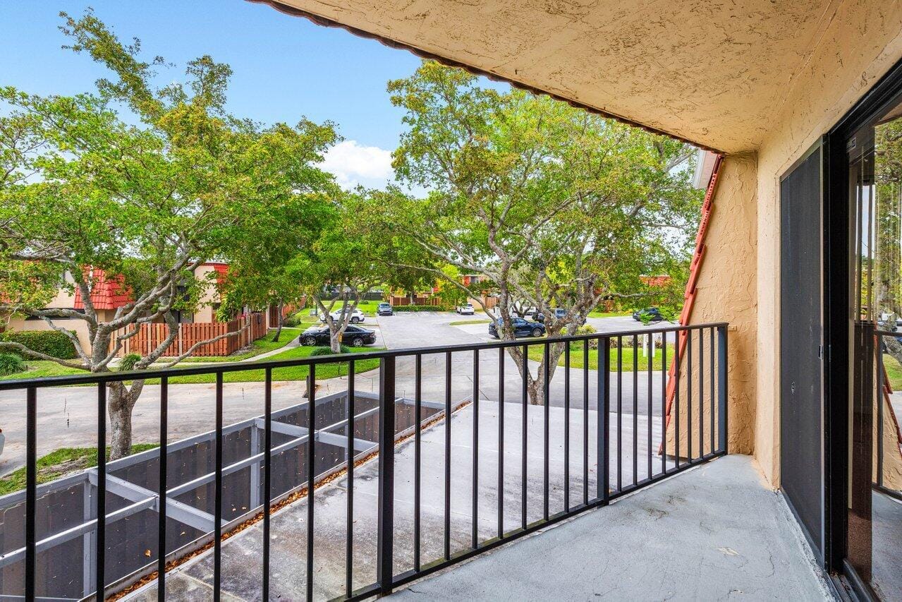 8352 Trent Court #B, Boca Raton, FL 33433 photo 30