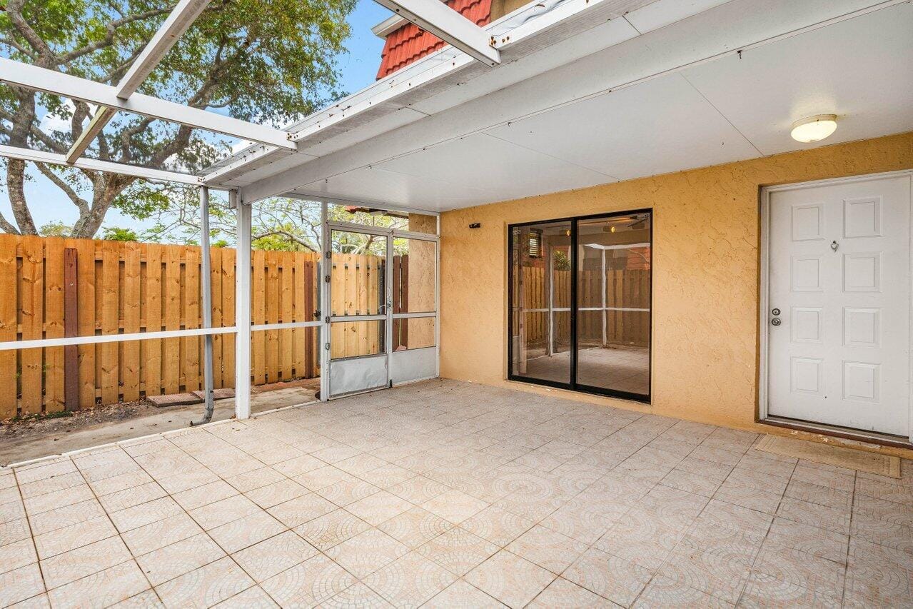 8352 Trent Court #B, Boca Raton, FL 33433 photo 4