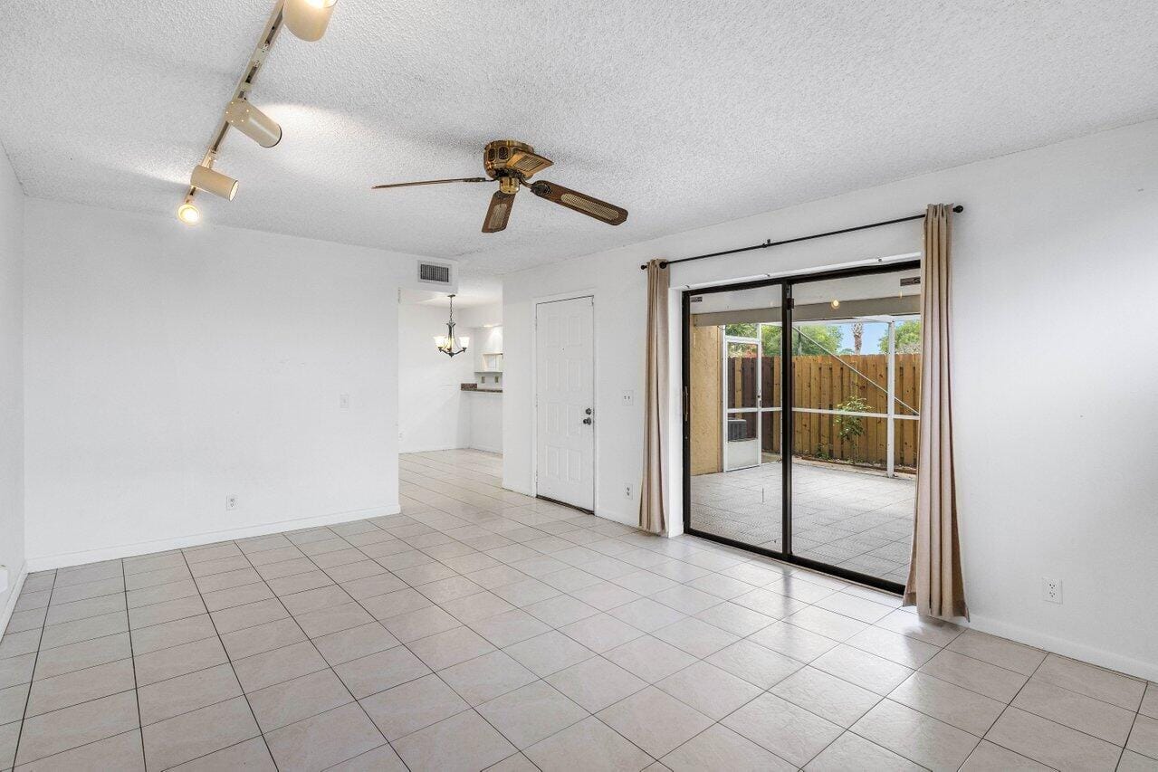 8352 Trent Court #B, Boca Raton, FL 33433 photo 9