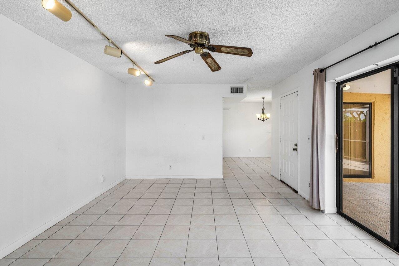 8352 Trent Court #B, Boca Raton, FL 33433 photo 10