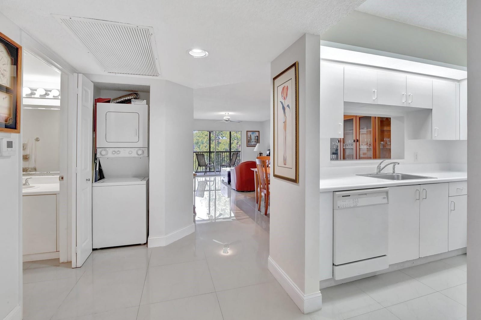 13705 SW 12th Street 305 B, Pembroke Pines, FL 33027