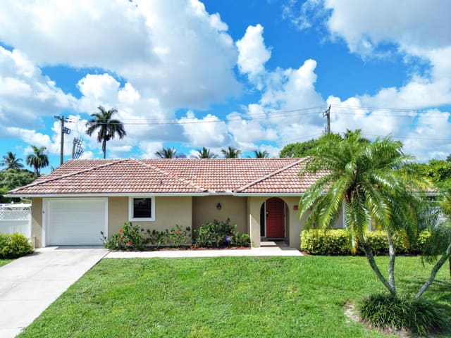 7960 Edgewater Drive, sold in Lake Clarke West, Lake Clarke Shores, FL