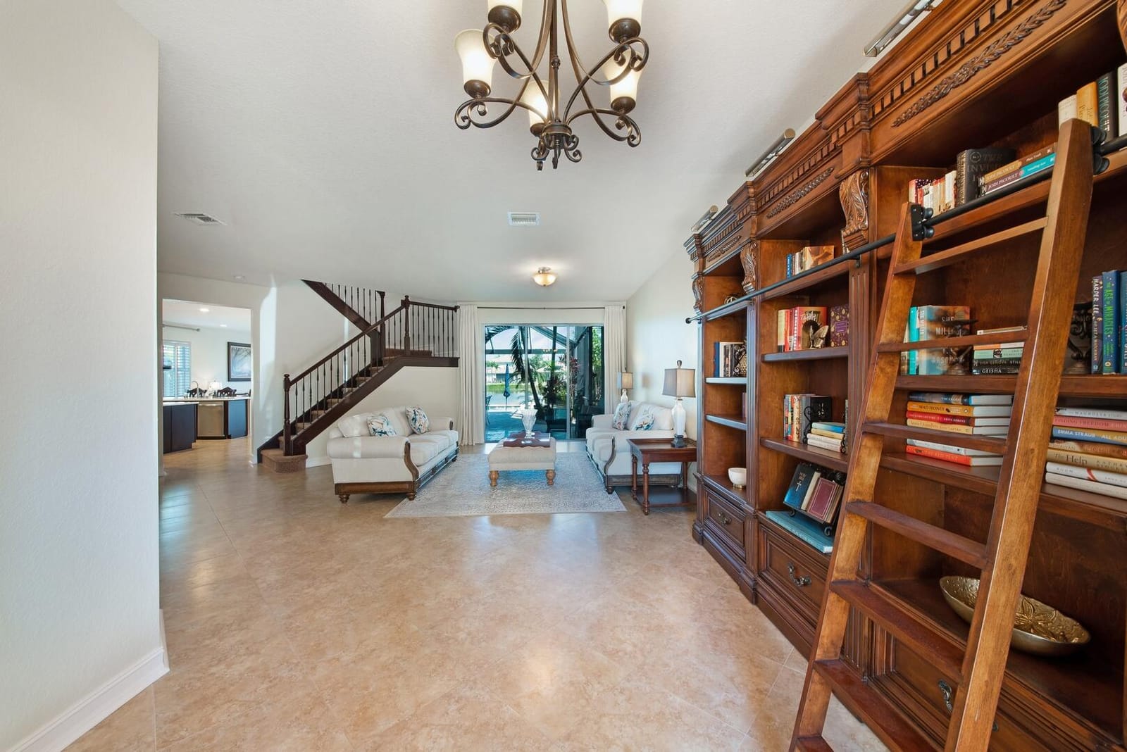 8472 Serena Creek Avenue — photo 5