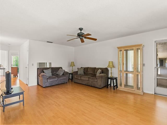 23 Lake Vista 207 Trail W 207, sold in Vista St Lucie Buildings 9 Thru 20, Port St Lucie, FL