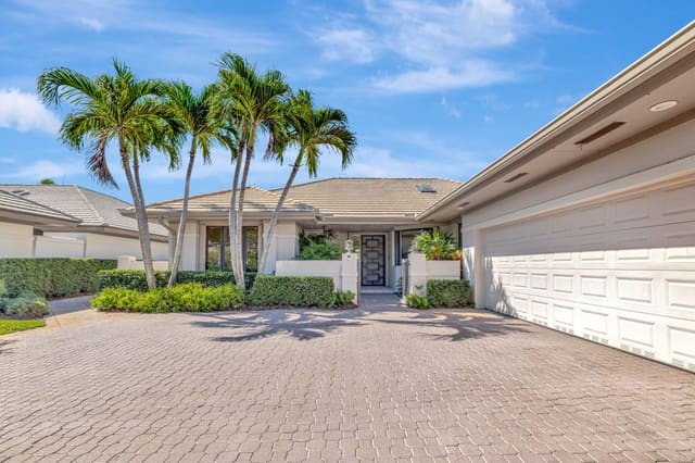 6022 SE Oakmont Place, Stuart, FL 34997