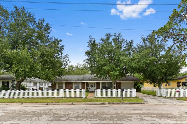 2104 S 26th Street, sold in College Park Estates, Fort Pierce, FL