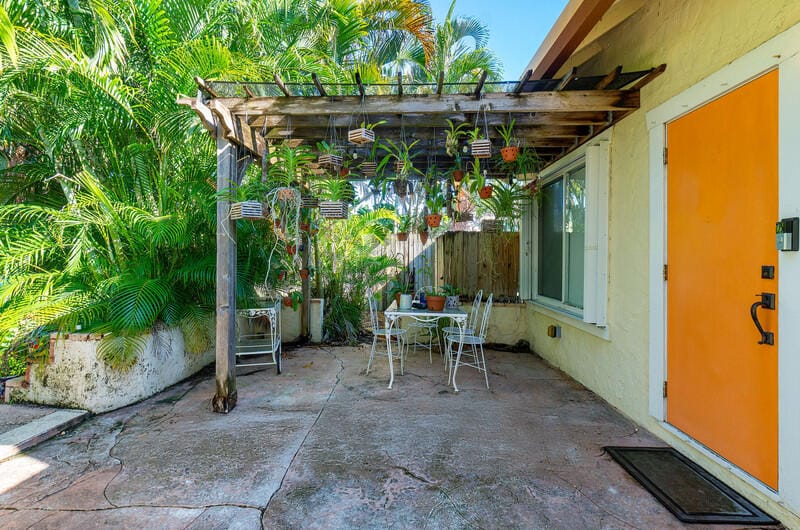 341 NE 7th Avenue, Delray Beach, FL 33483 photo 12