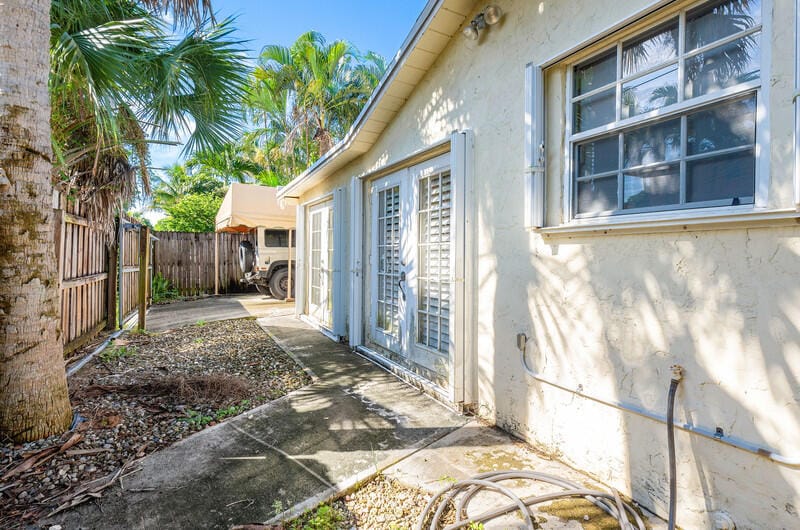341 NE 7th Avenue, Delray Beach, FL 33483 photo 15