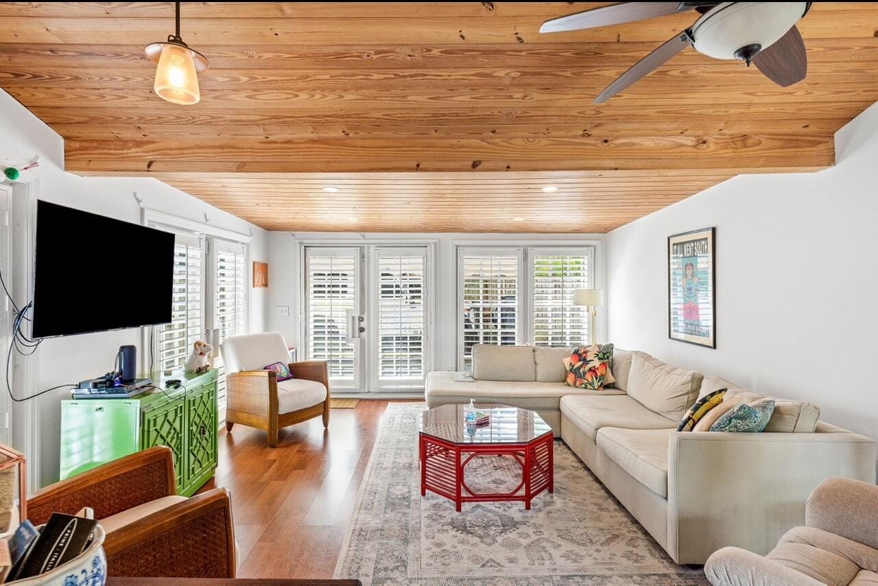341 NE 7th Avenue, Delray Beach, FL 33483 photo 3
