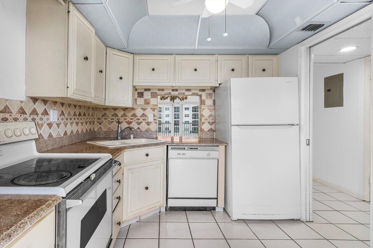 2871 N Ocean Boulevard M334, Boca Raton, FL 33431 photo 17