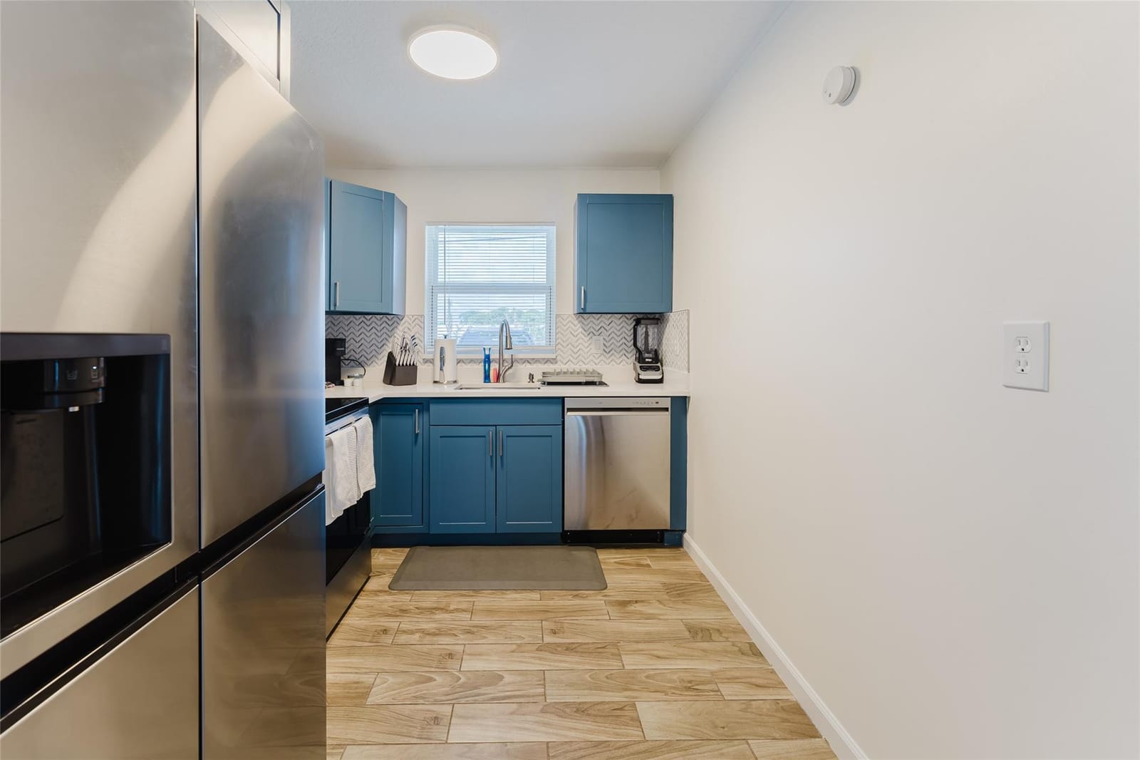1041 SW 4th Avenue, Delray Beach, FL 33444 photo 6