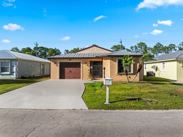 154 Mediterranean Boulevard N, Port St. Lucie, FL 34952
