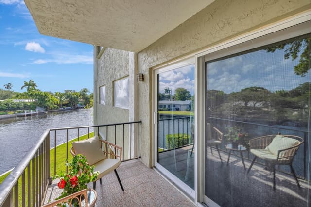 3004 NE 5th Terrace 208-c, sold in River Manor Condo, Wilton Manors, FL