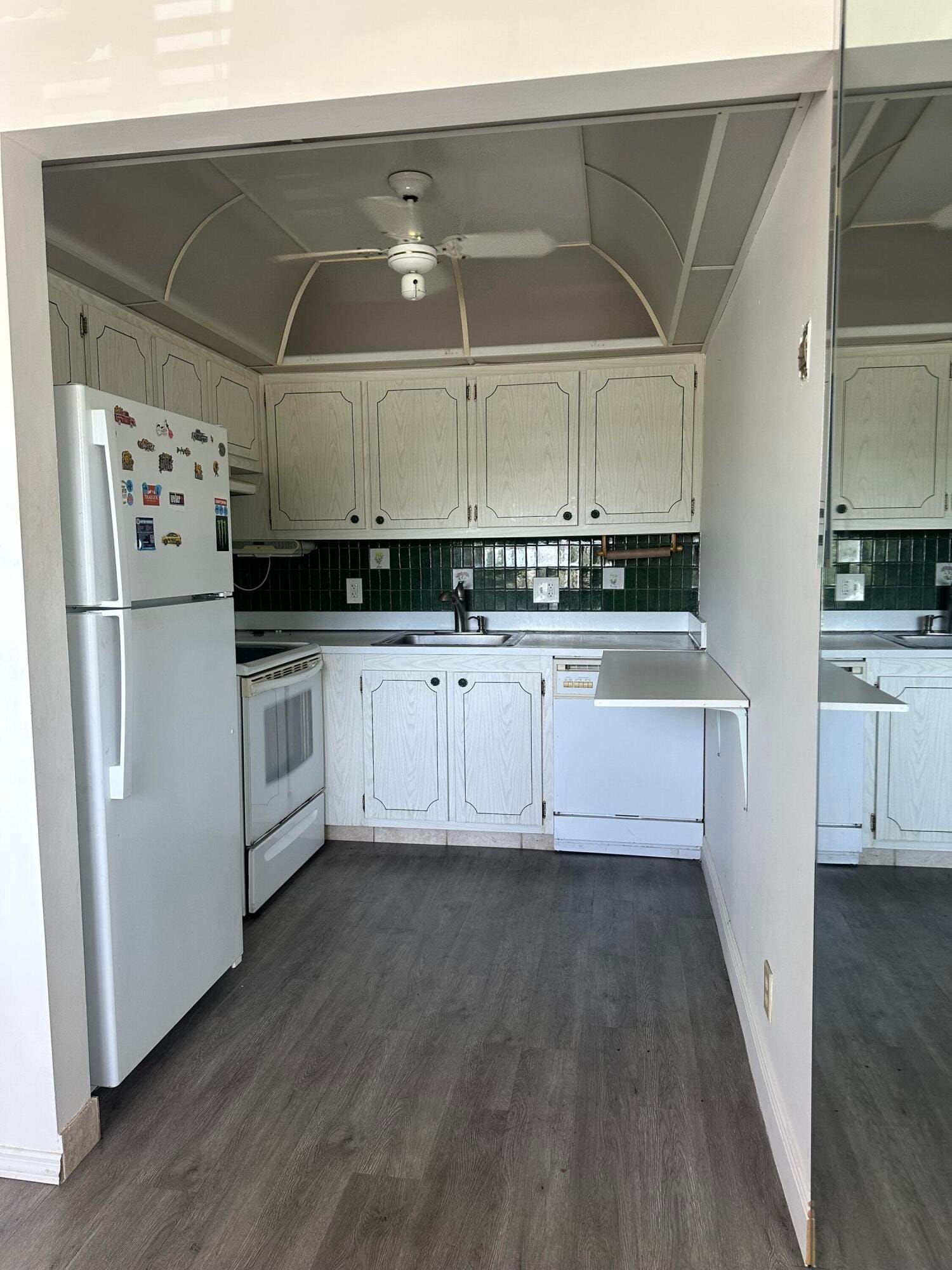 300 Village Green Circle S 217 — photo 5