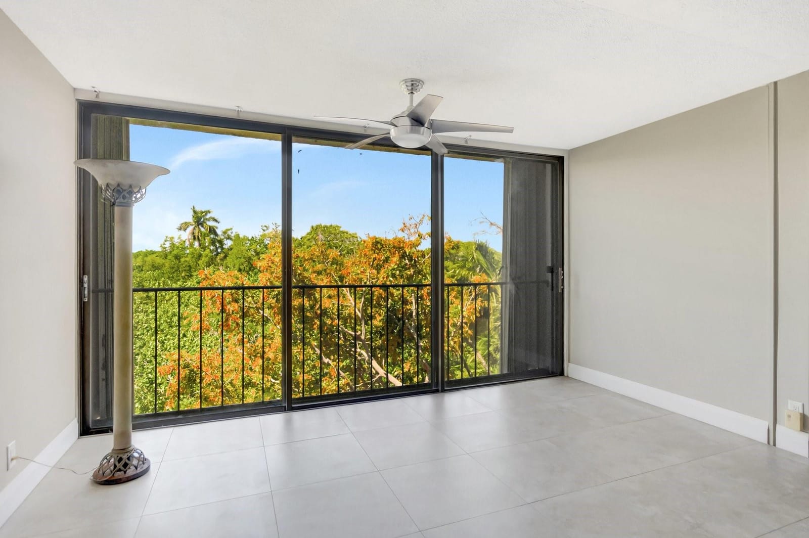 501 SW 11th Place 403 — photo 11