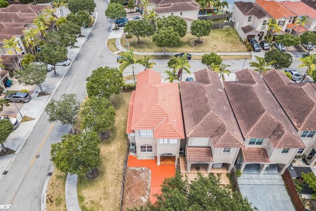 15432 SW 9th Way, sold in Ab At Tamiami Trail Phase, Miami, FL