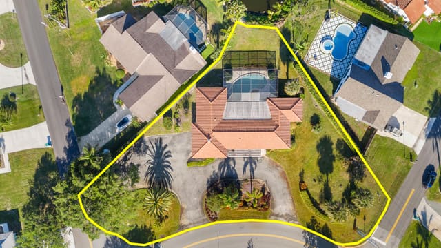 42 Golfview Drive, Tequesta, FL 33469