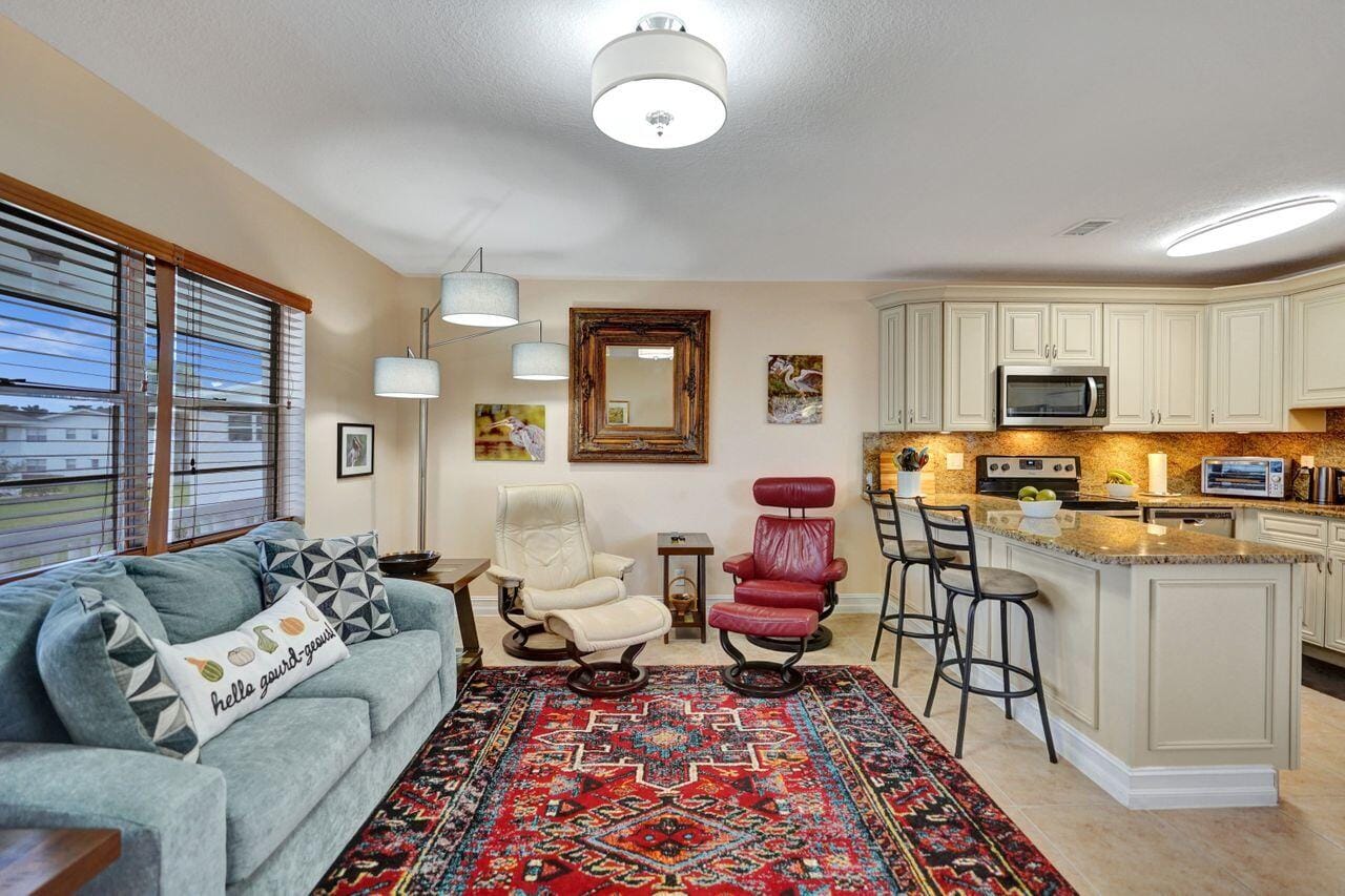 116 Easthampton E, West Palm Beach, FL 33417 photo 4