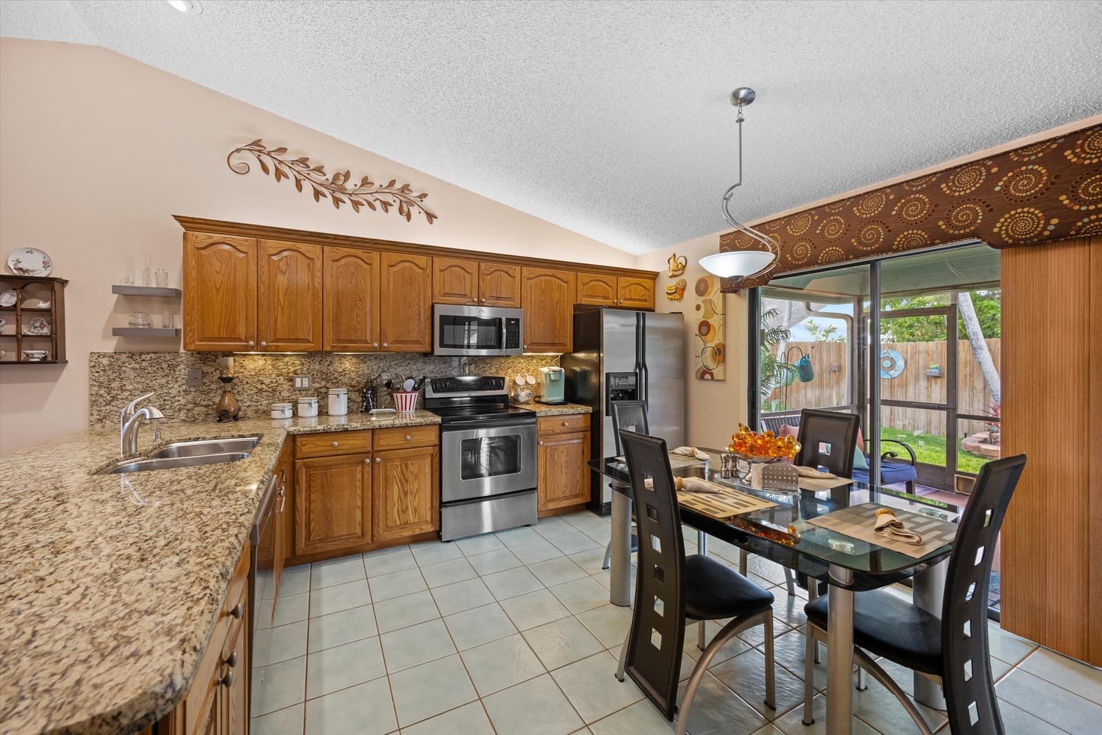 141 Roycourt Circle, Royal Palm Beach, FL 33411 photo 19