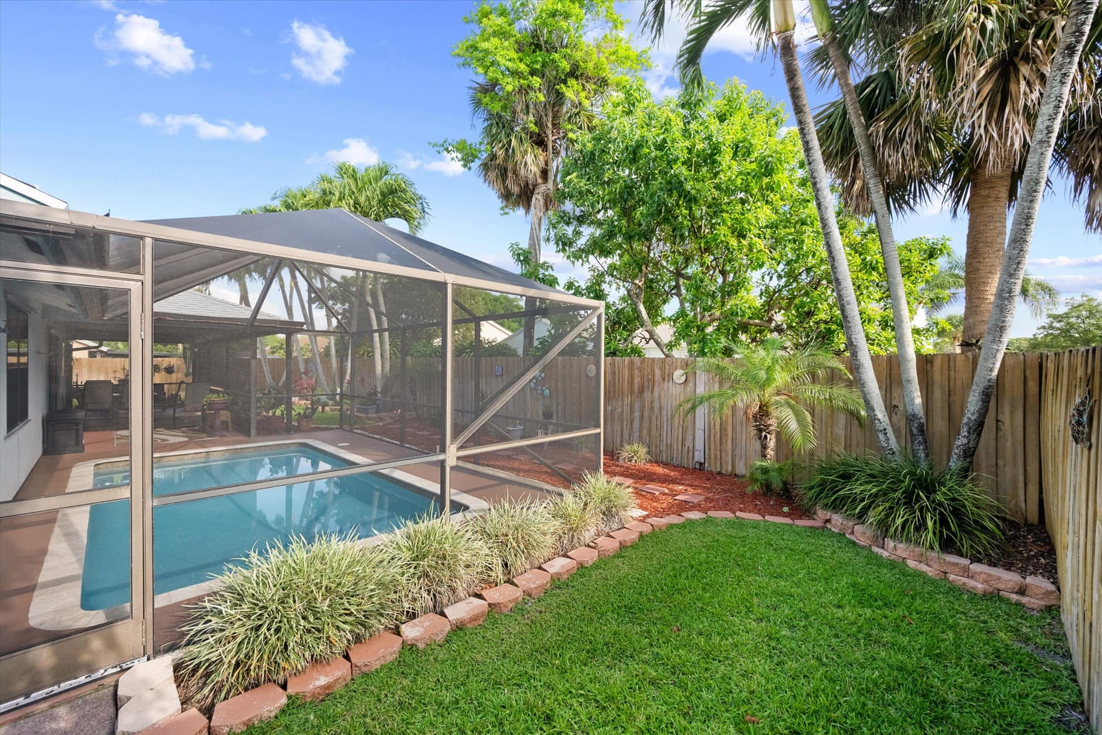 141 Roycourt Circle, Royal Palm Beach, FL 33411 photo 5