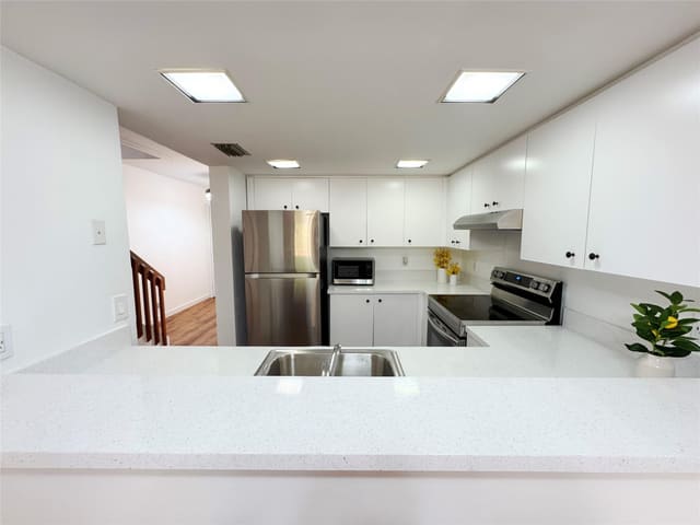 4428 SW 70th Terrace 4428, sold in Glen Eden At Davie, Davie, FL