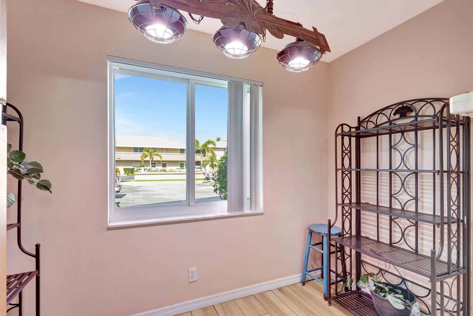 3110 Surf Way 4 — photo 9