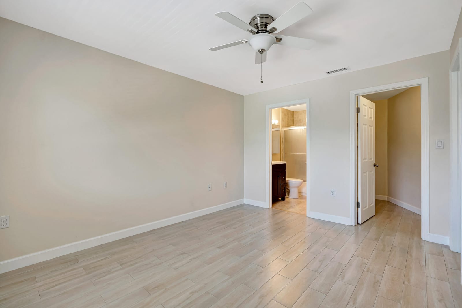 19203 Glenmoor Drive, West Palm Beach, FL 33409 photo 18