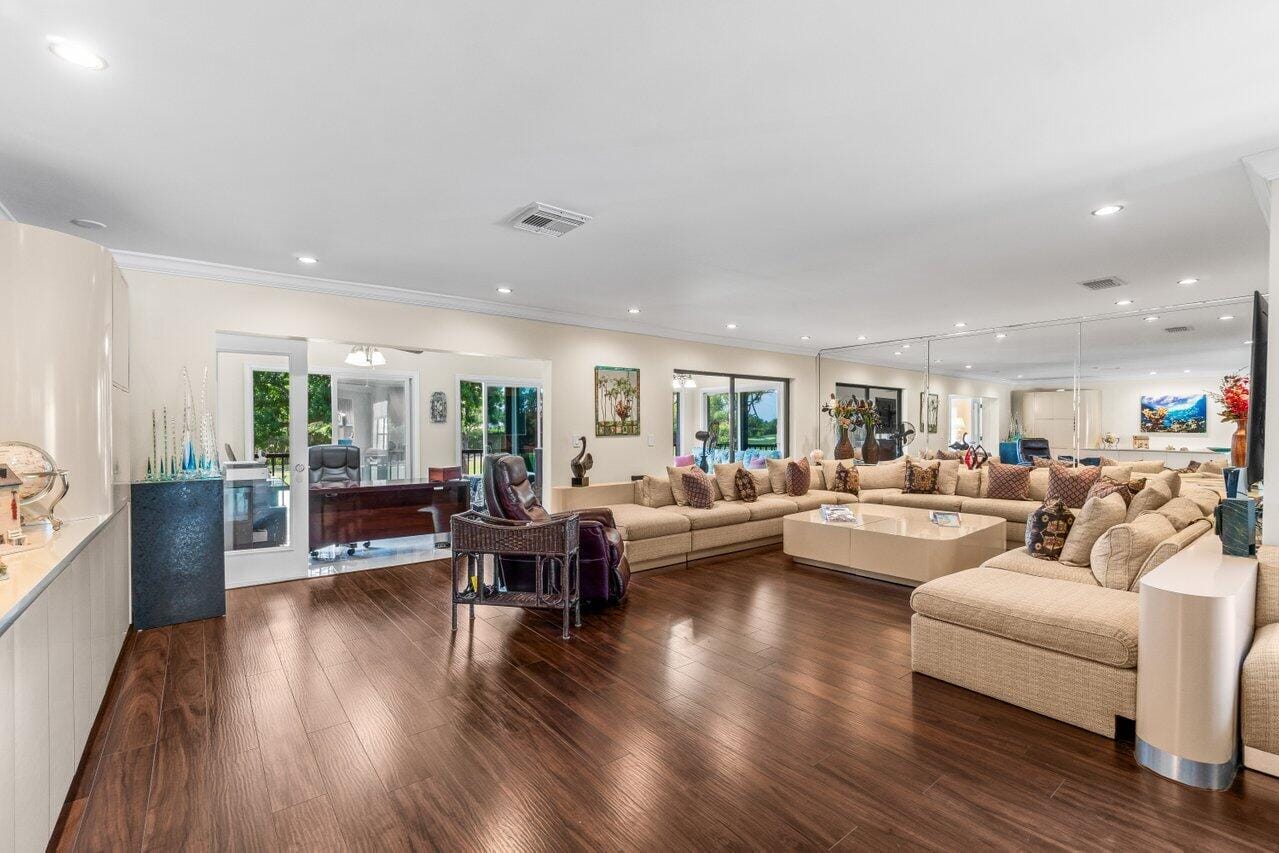 9 Stratford Drive D, Boynton Beach, FL 33436