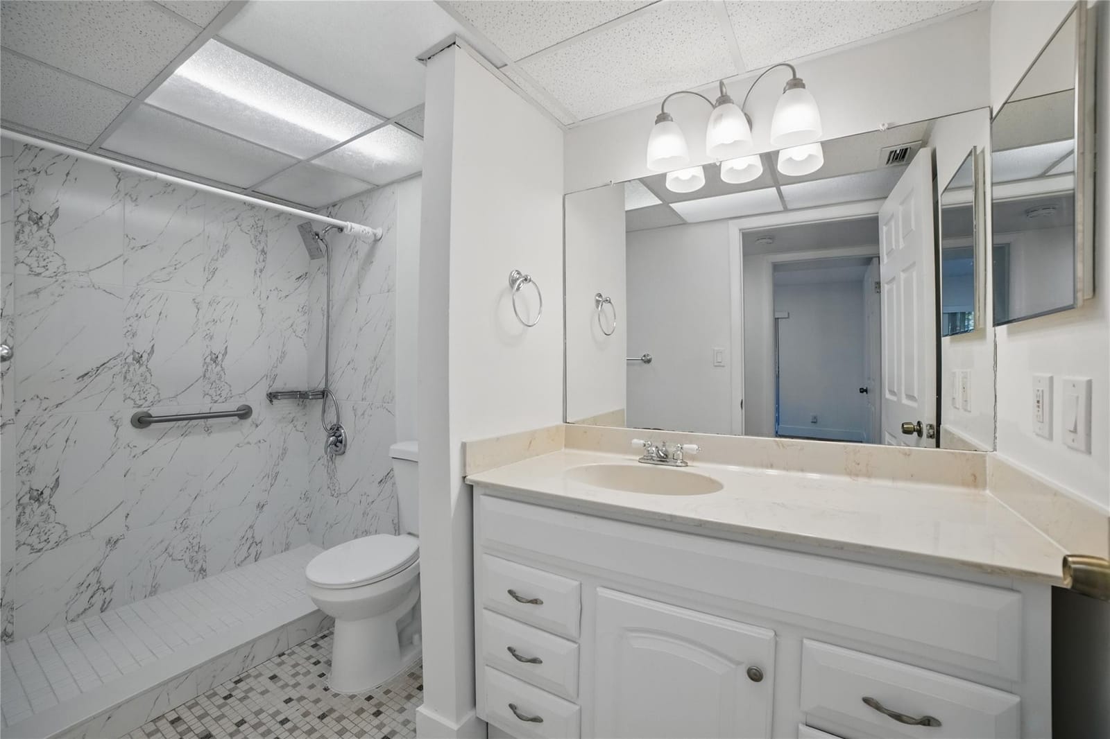 7114 Ashmont Circle 104, Tamarac, FL 33321 photo 13