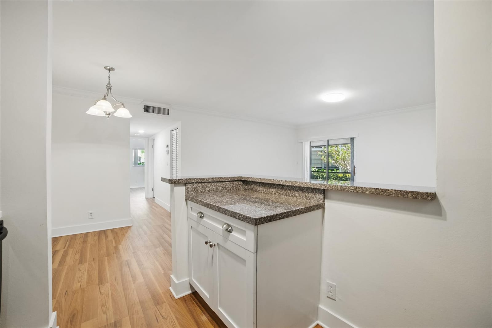 7114 Ashmont Circle 104 — photo 6