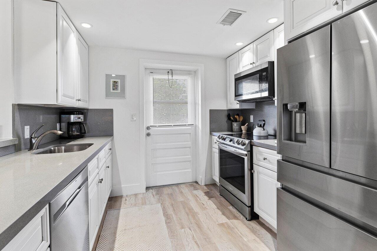 777 Jeffery Street 303 — photo 5