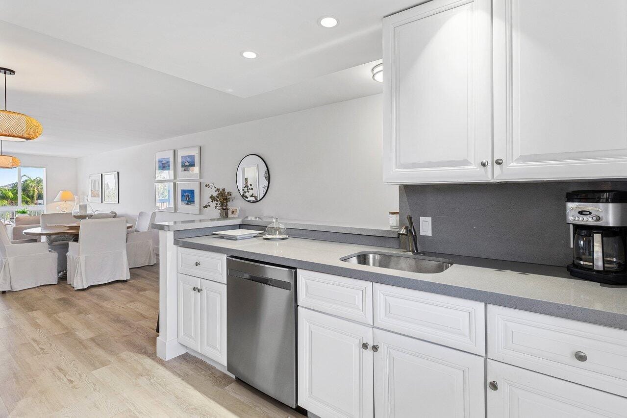 777 Jeffery Street 303 — photo 6