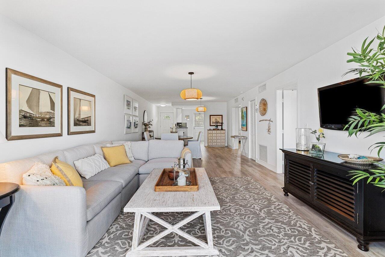 777 Jeffery Street 303 — photo 10