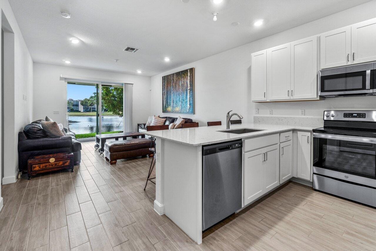 7113 Peters Lane, Delray Beach, FL 33446 photo 15