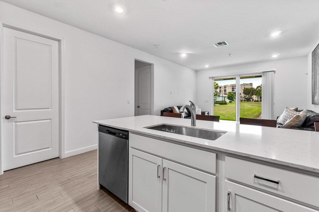 7113 Peters Lane, Delray Beach, FL 33446 photo 17
